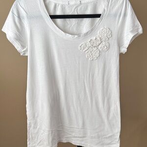White Floral Embellished Women's Tee